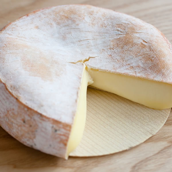 Reblochon Préféré des Montagnes Cheese - 500g/1.1lb